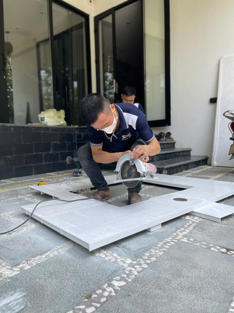 Cải tạo trần nhà vệ sinh bị thấm dột: nguyên nhân, cách xử lý và chi phí trọn gói